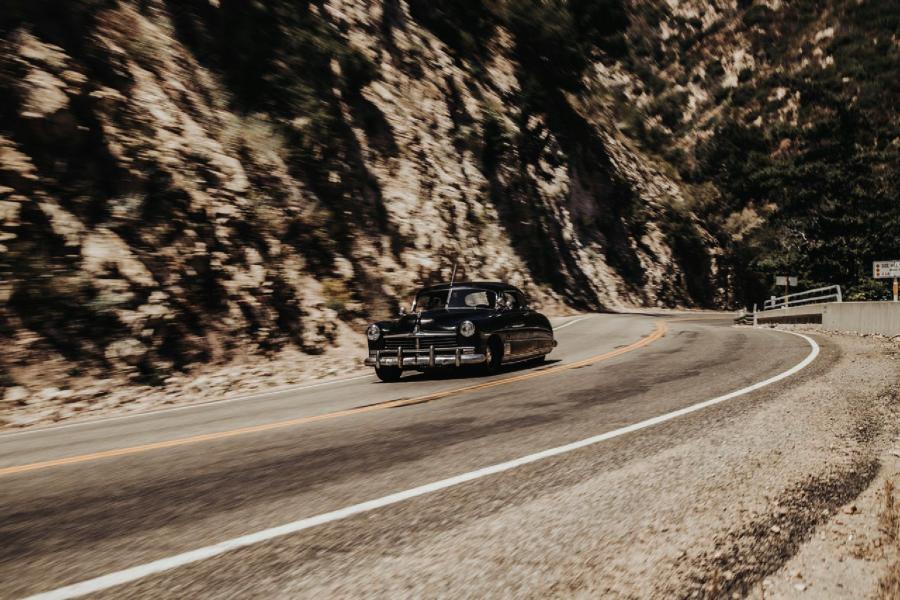  Hudson Commodore Eight Club Coupe by ICON 2019 года  (фото 13 из 40)